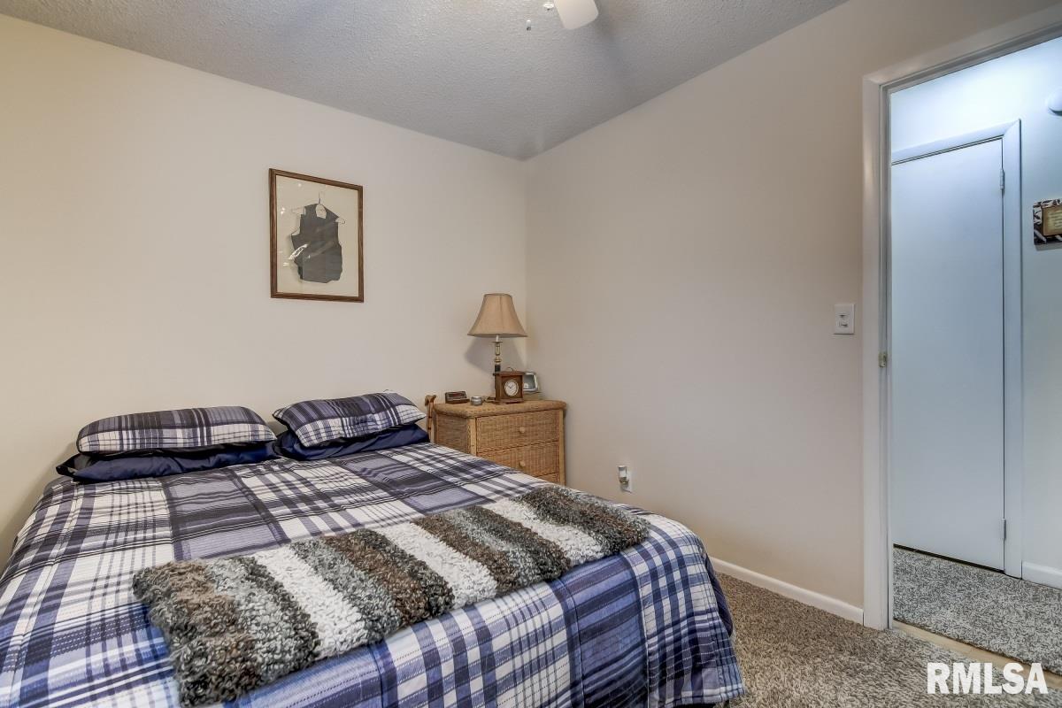 3 Mesa Road Springfield, IL 62702 - Photo 10 of 35