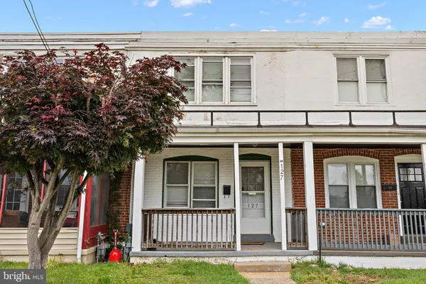 $199,900 | 127 Eastlawn Avenue, Wilmington, DE 19802