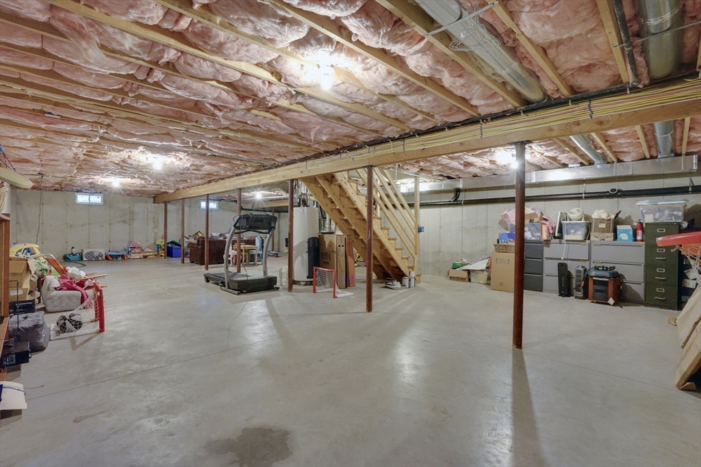 32 Bissonnette Circle Southampton, MA 01073 - Photo 31 of 38