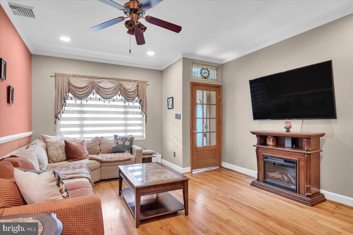 1833 West Ritner Street Philadelphia, PA 19145 - Photo 3 of 22 Gallery Image 3