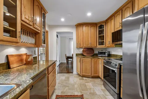 $650,000 | 5760 Echo Road, Shorewood, MN 55331