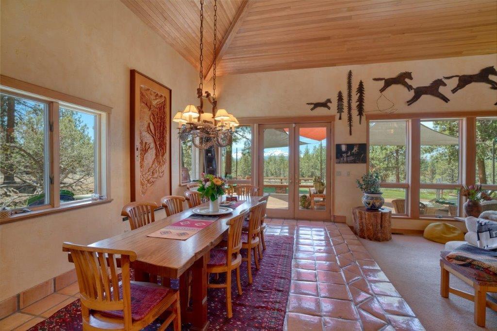 70150 Stevens Canyon Road Sisters, OR 97759 - Photo 21 of 59 18