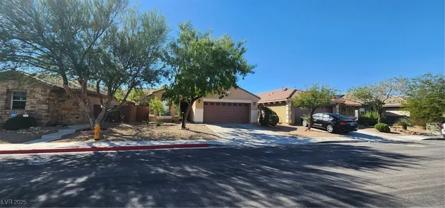 $2,095 | 9429 Mock Heather Street, Las Vegas, NV 89178