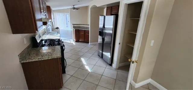 $2,095 | 9429 Mock Heather Street, Las Vegas, NV 89178