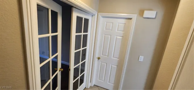 $2,095 | 9429 Mock Heather Street, Las Vegas, NV 89178