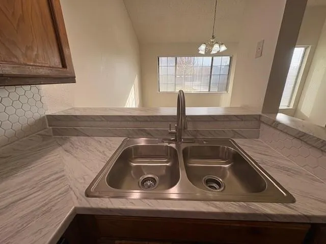 $1,575 | 5930 Timbercrest Drive, Arlington, TX 76017