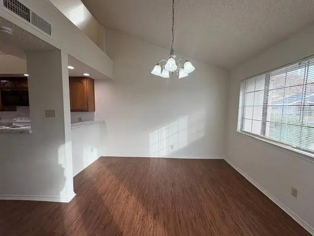 $1,575 | 5930 Timbercrest Drive, Arlington, TX 76017