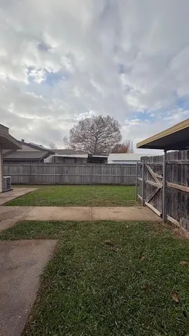 $1,575 | 5930 Timbercrest Drive, Arlington, TX 76017