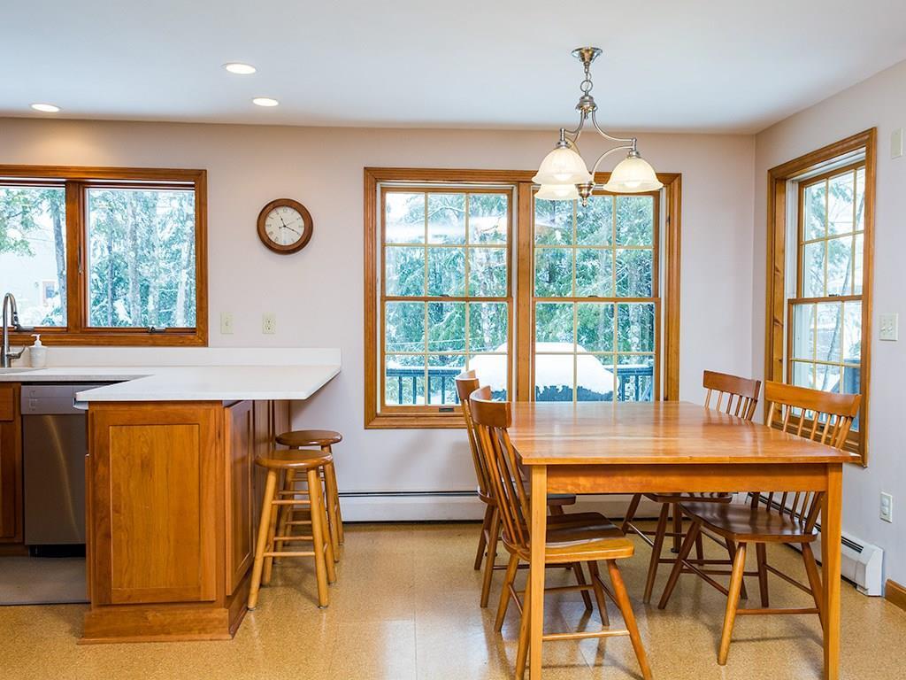 35 Gunstock Road Scarborough, ME 04074 - Photo 4 of 16 Plenty of room for eating and...
