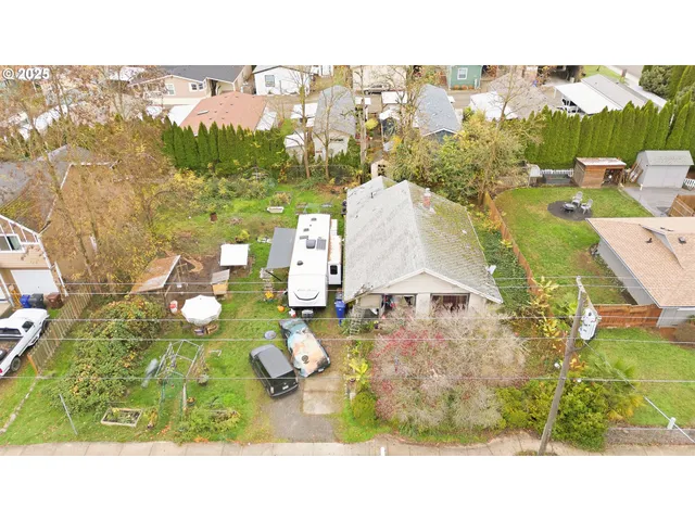 $300,000 | 416 Kennel Avenue, Molalla, OR 97038