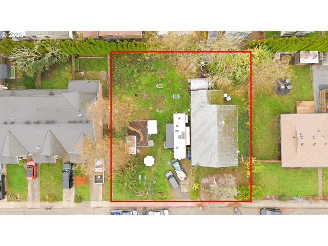 $300,000 | 416 Kennel Avenue, Molalla, OR 97038