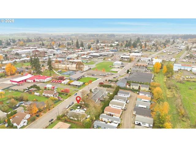 $300,000 | 416 Kennel Avenue, Molalla, OR 97038