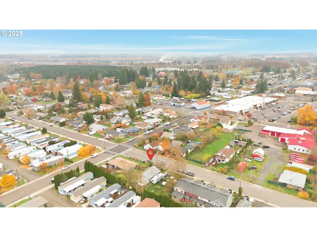 $300,000 | 416 Kennel Avenue, Molalla, OR 97038