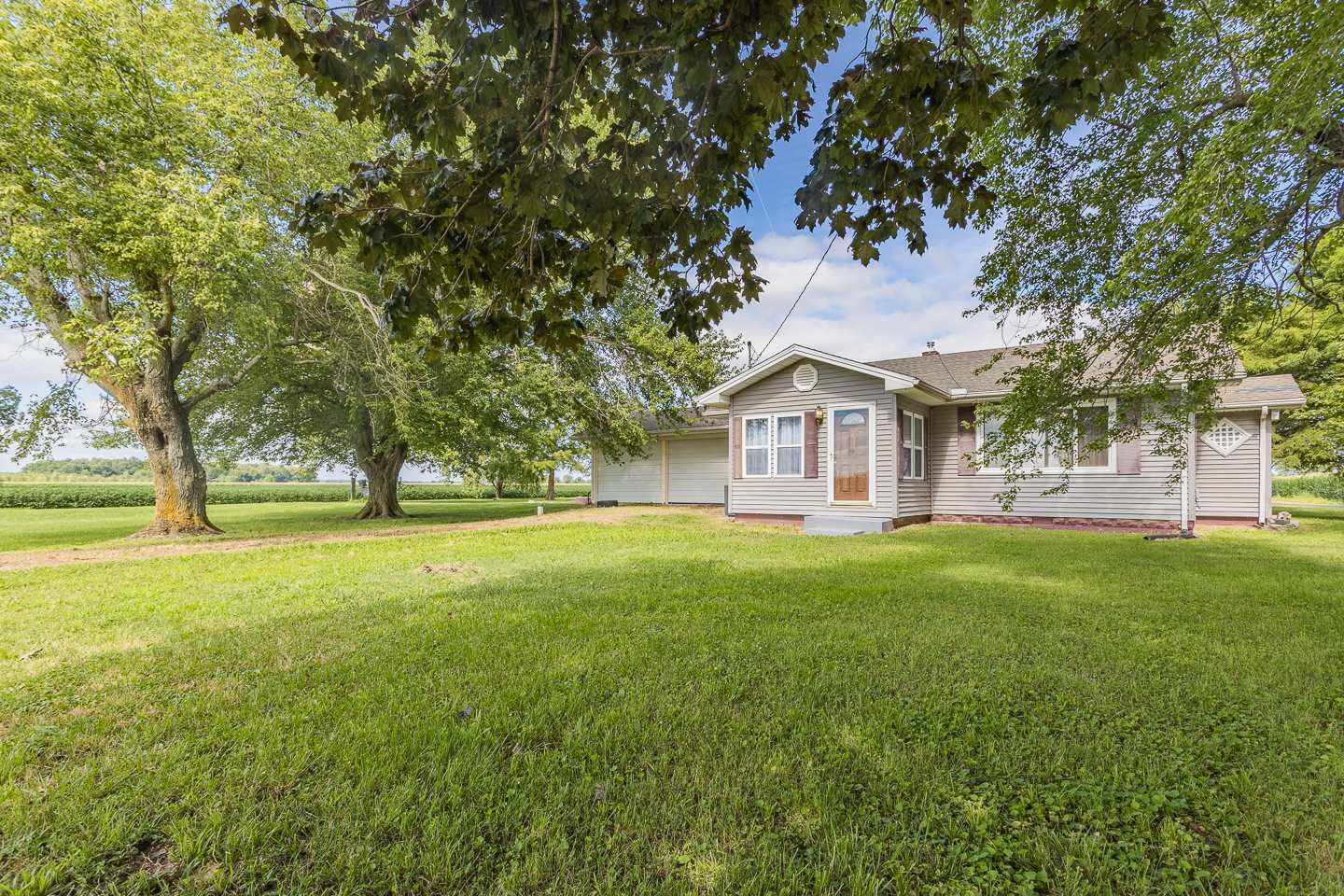 9426 Caborn Road Mount Vernon, IN 47620 - Photo 17 of 33 Gallery Image 17
