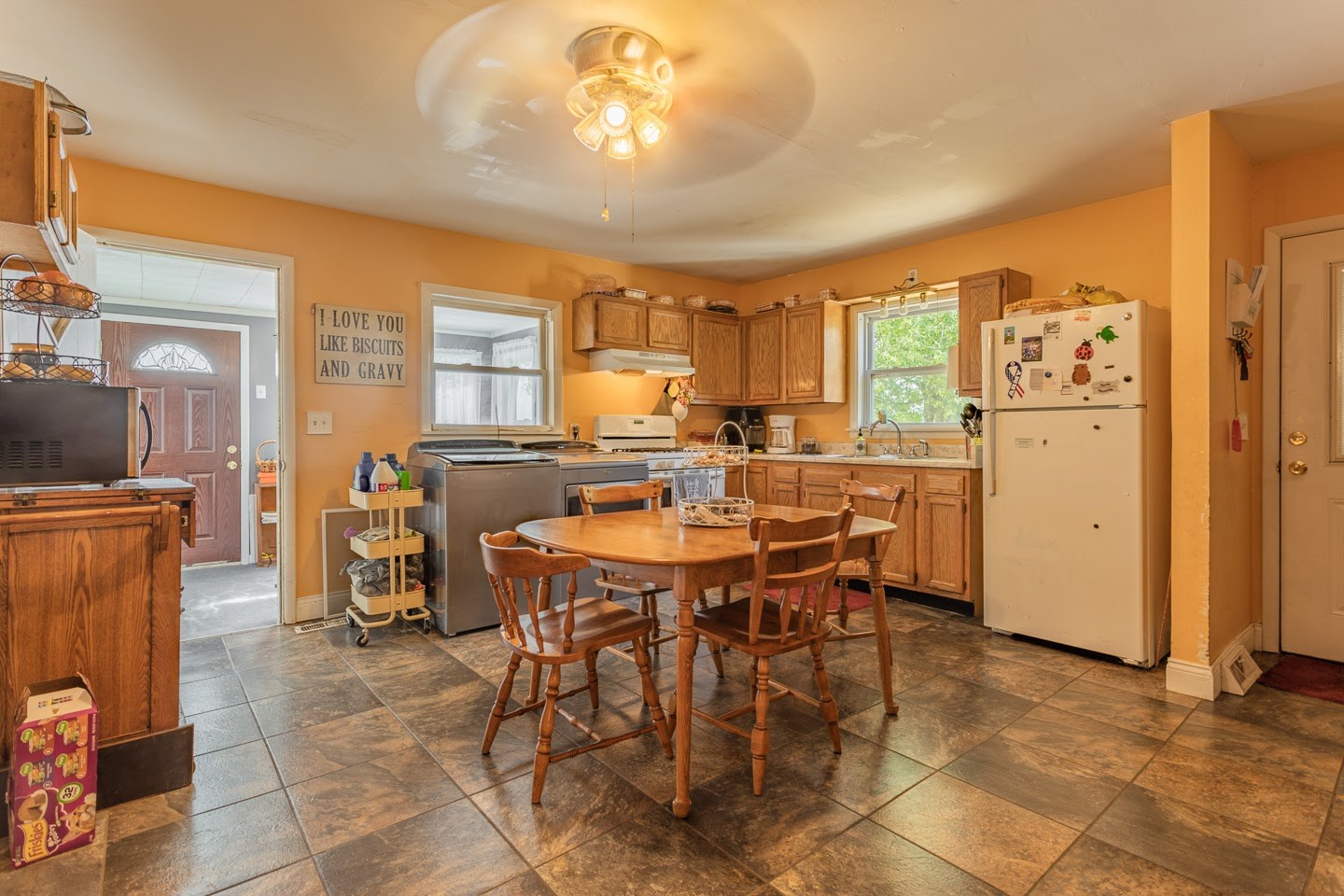 9426 Caborn Road Mount Vernon, IN 47620 - Photo 5 of 33 Gallery Image 5