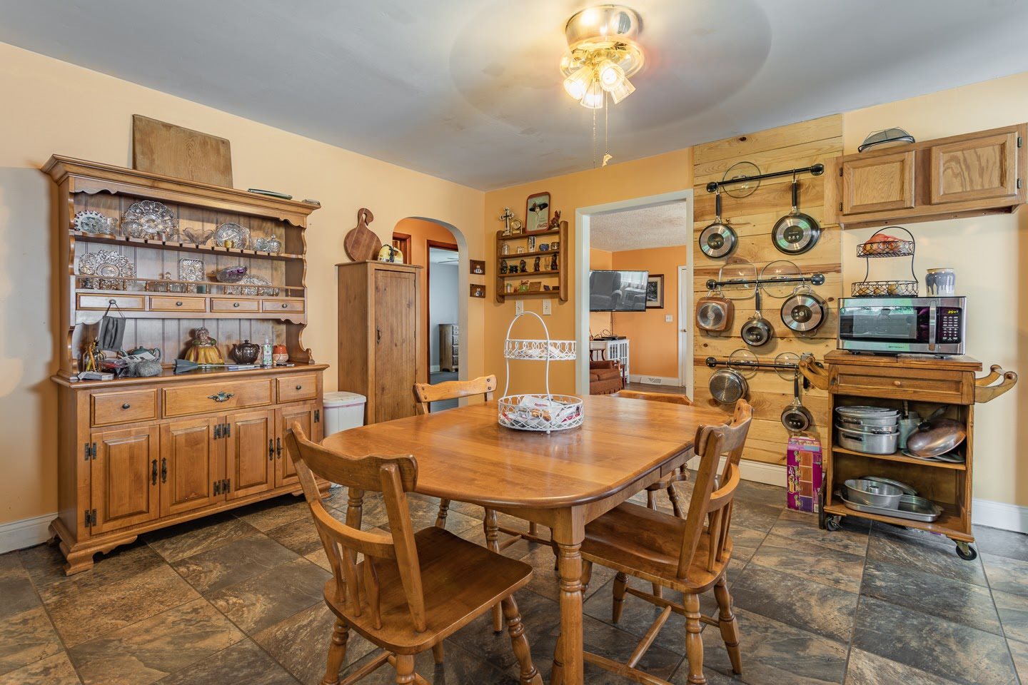 9426 Caborn Road Mount Vernon, IN 47620 - Photo 8 of 33 Gallery Image 8