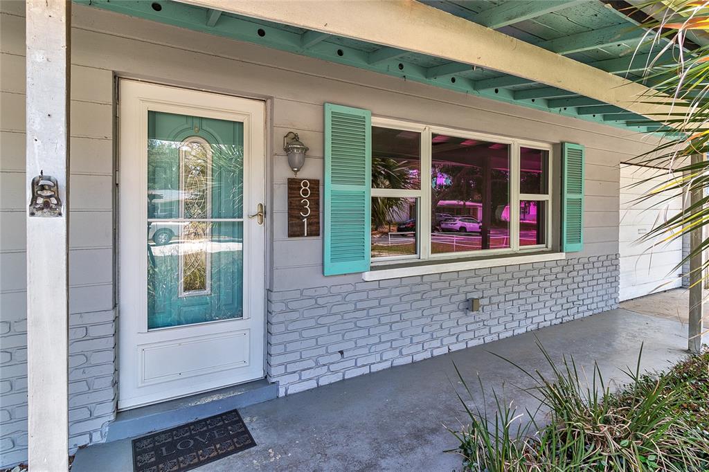 831 Lakeside Drive Largo, FL 33778 - Photo 4 of 43
