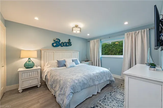 $10,500 | 595 Wedge Drive, Naples, FL 34103