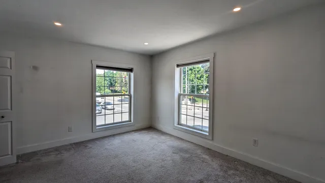 $1,600 | 674 Main Street, Unit 2B, Laconia, NH 03246