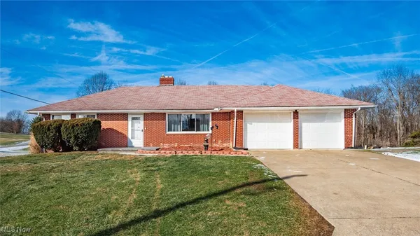 $309,900 | 1766 Airport Road, New Lexington, OH 43764