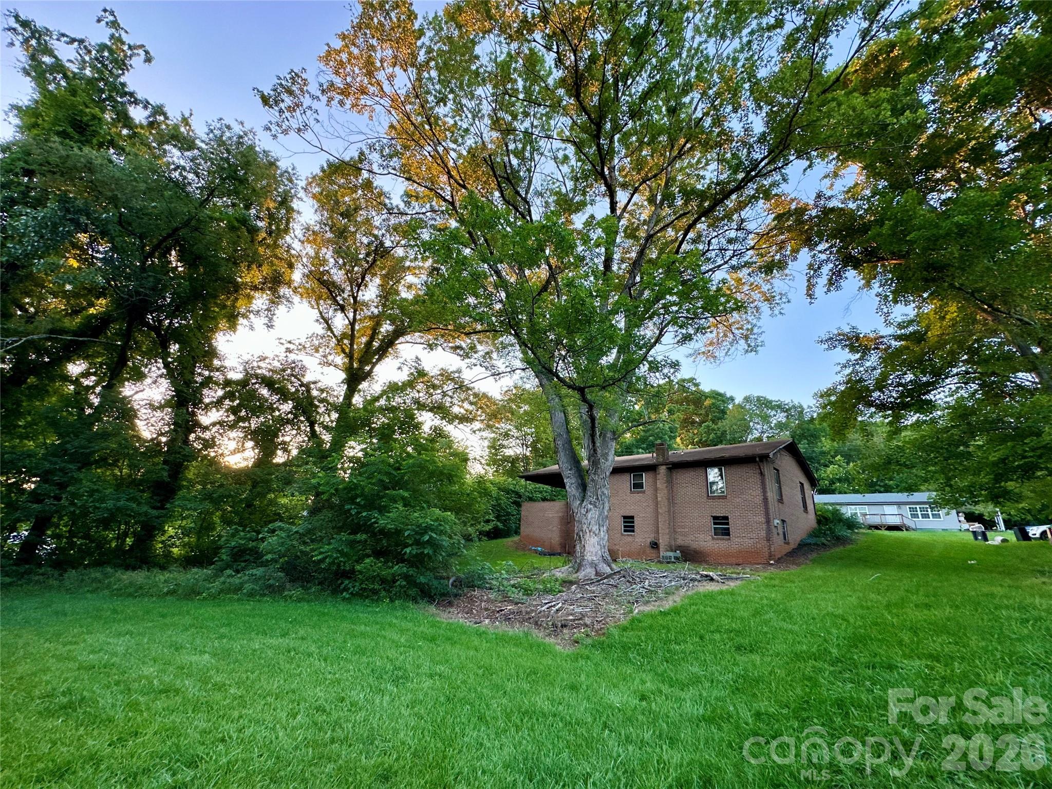 107 Conley Street Morganton, NC 28655 - Photo 5 of 34