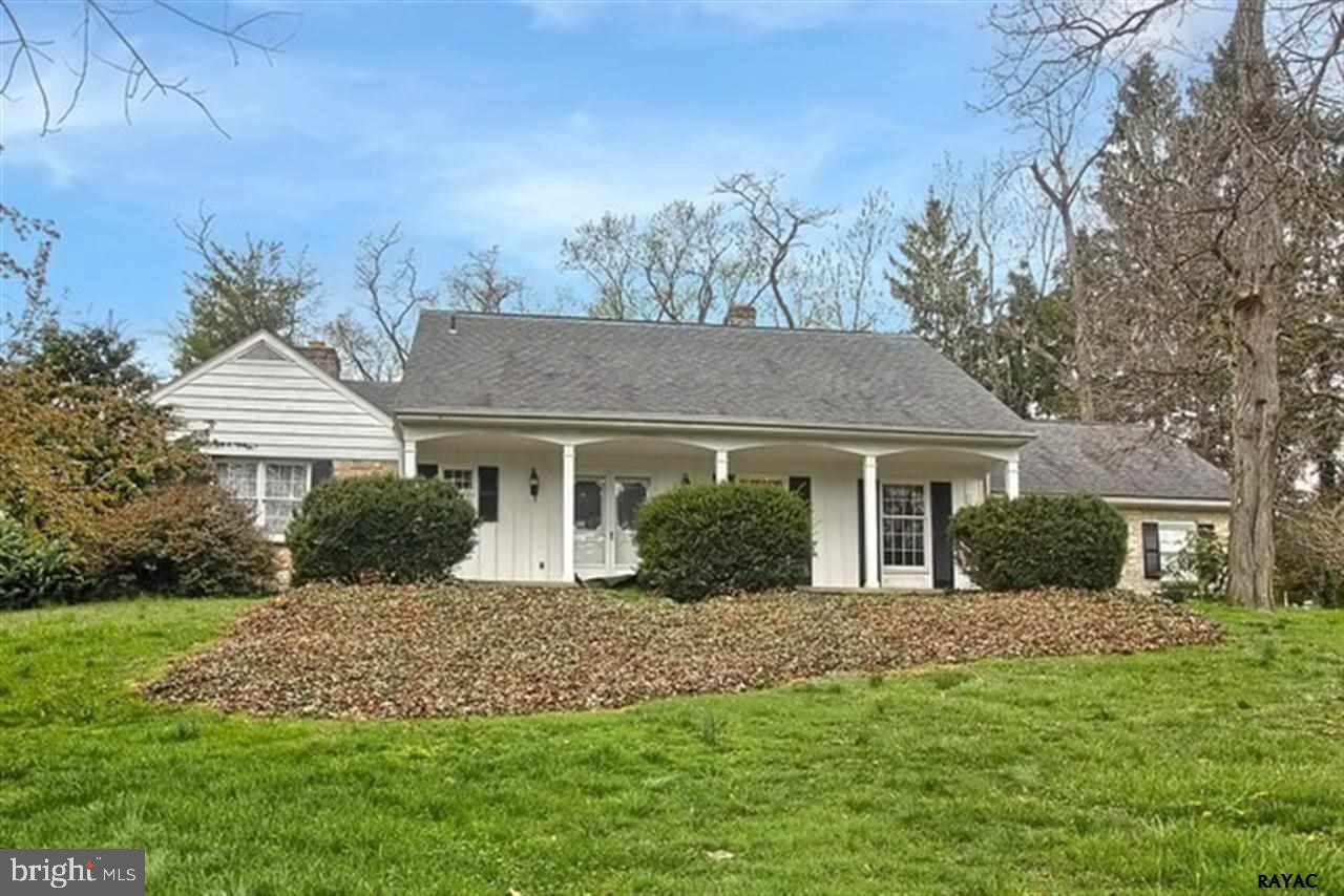 2000 Crescent Road York, PA 17403 - Photo 1 of 25