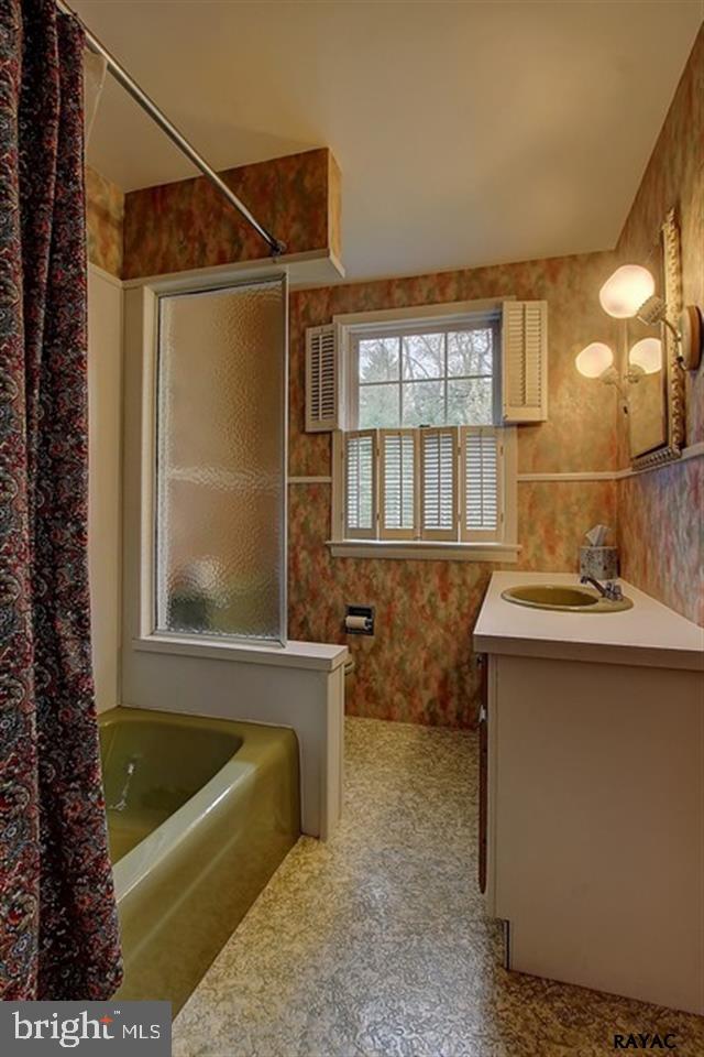 2000 Crescent Road York, PA 17403 - Photo 18 of 25