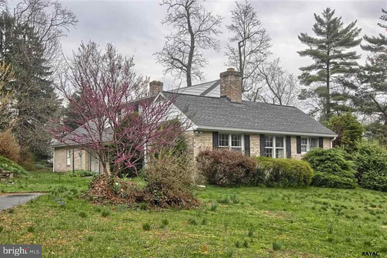 2000 Crescent Road York, PA 17403 - Photo 23 of 25