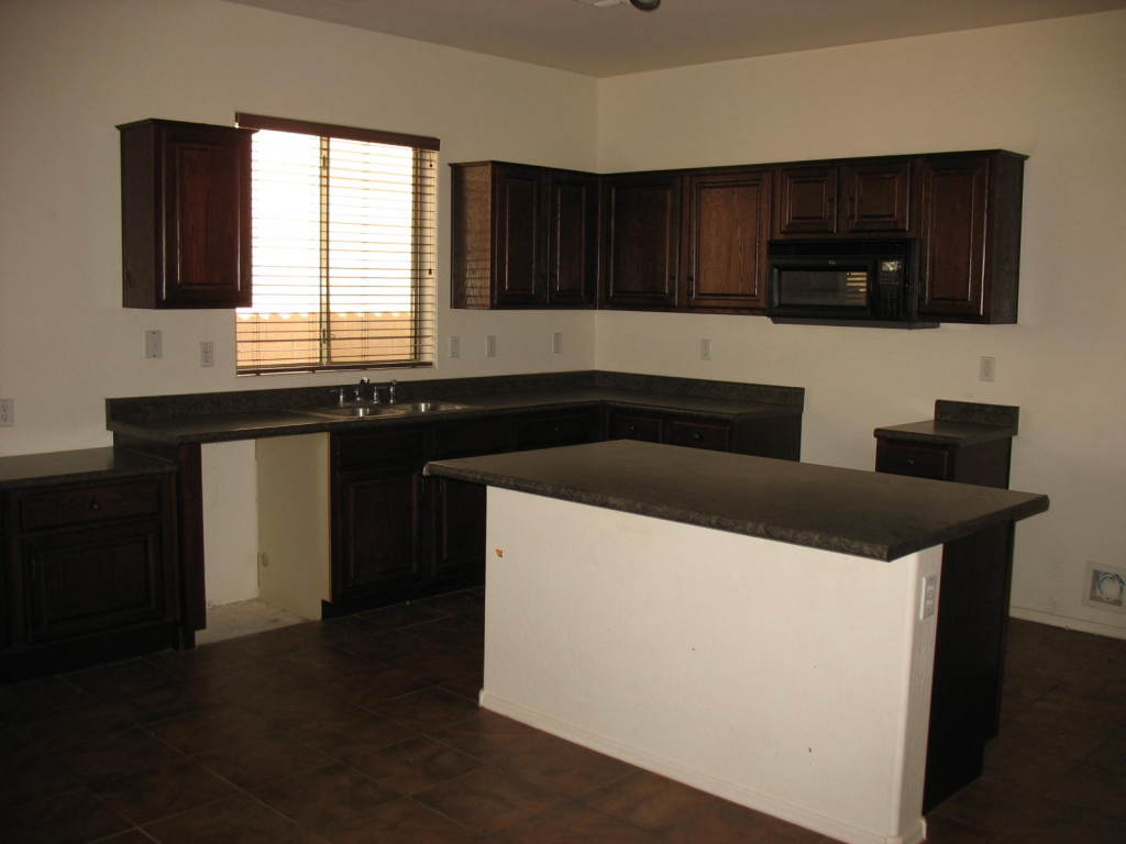 45225 Miramar Road Maricopa, AZ 85139 - Photo 3 of 9 kitchen