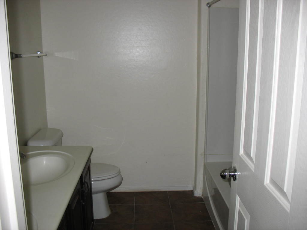 45225 Miramar Road Maricopa, AZ 85139 - Photo 6 of 9 half bath