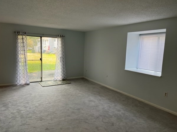 12 Beal's Cove Road, Unit H Hingham, MA 02043 - Photo 5 of 10 Gallery Image 5