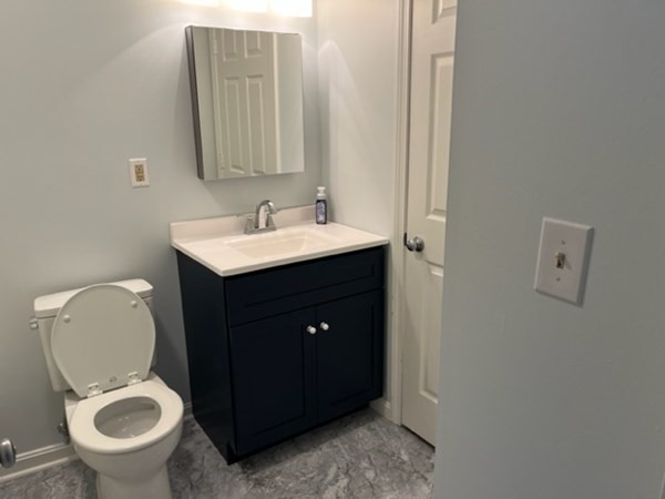 12 Beal's Cove Road, Unit H Hingham, MA 02043 - Photo 9 of 10 Gallery Image 9