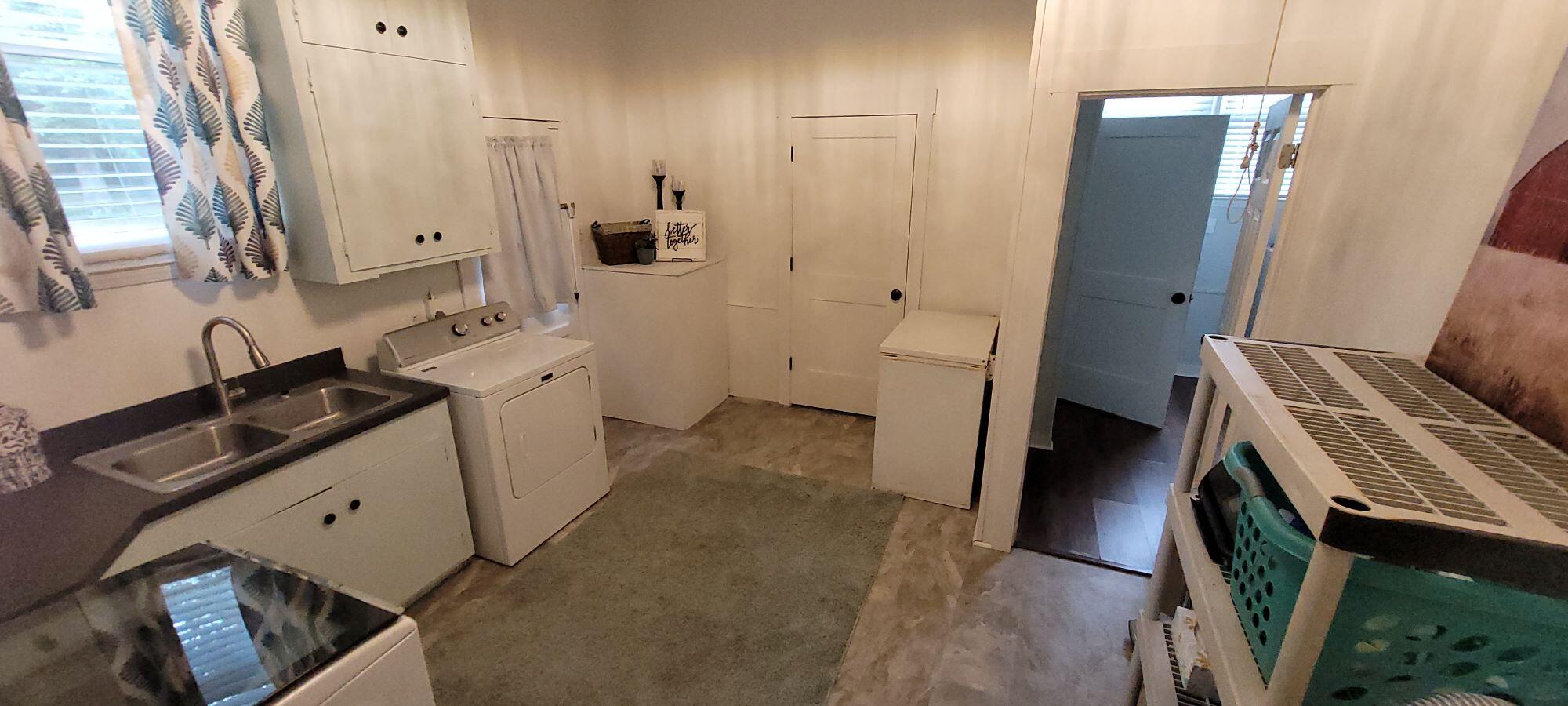 252 Academy Street Monetta, SC 29105 - Photo 11 of 16 LAUNDRY1