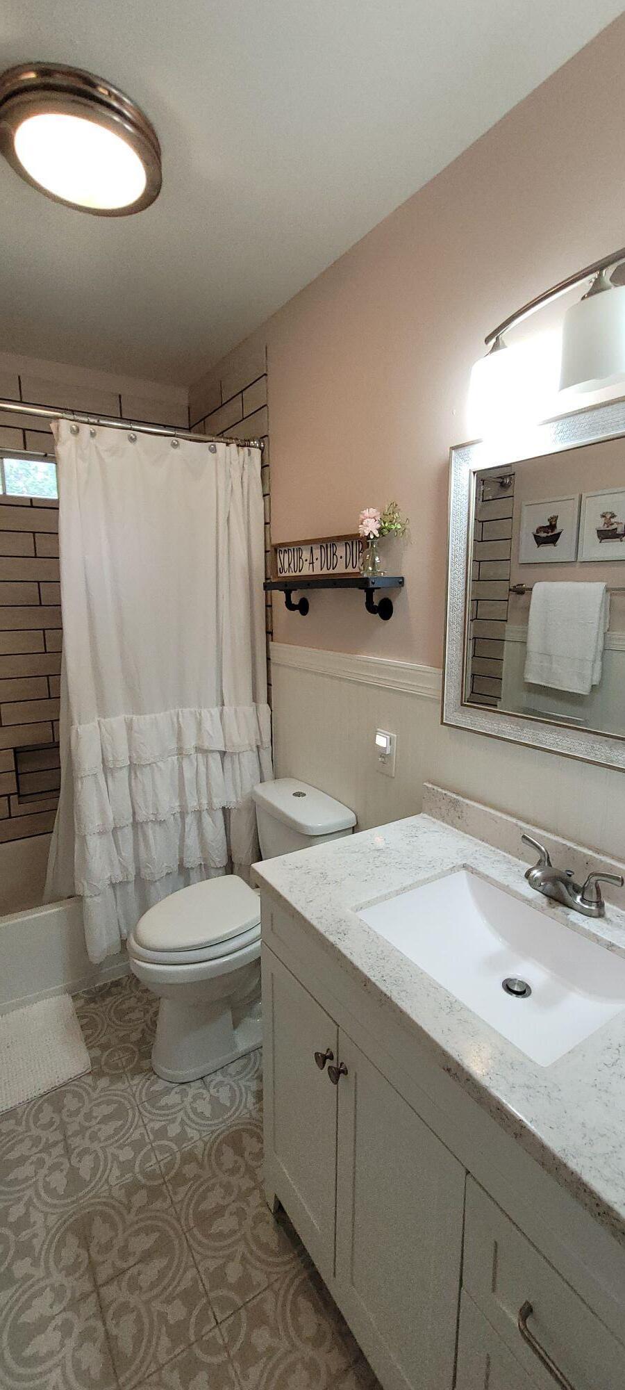 252 Academy Street Monetta, SC 29105 - Photo 8 of 16 HALLBATHROOM