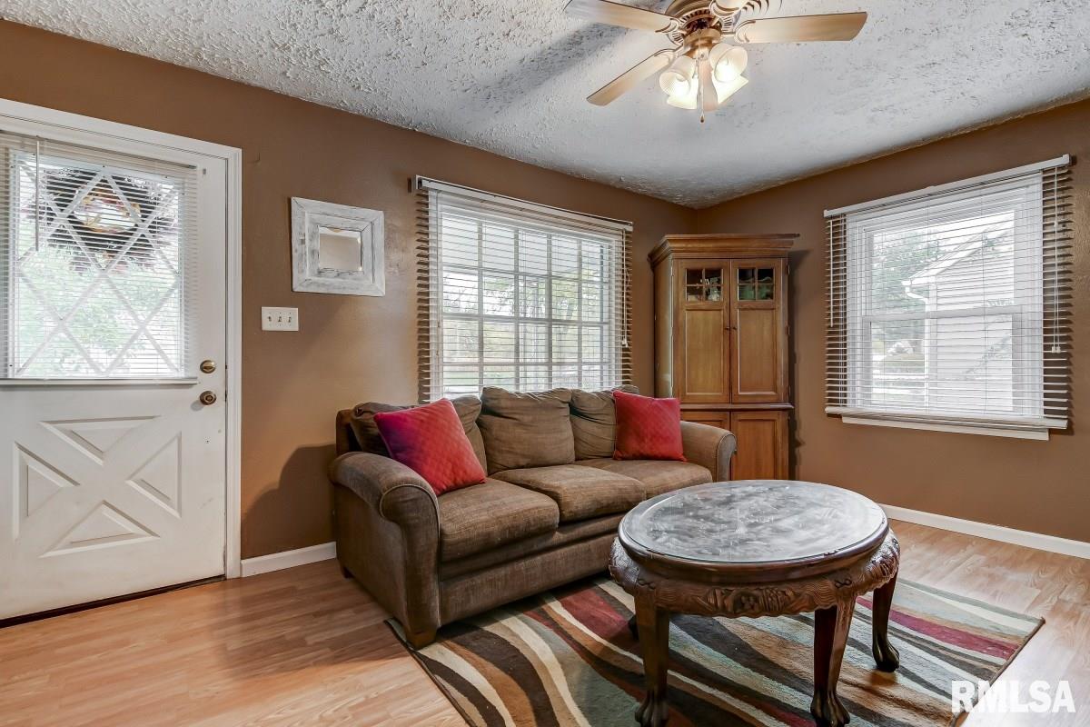 2216 Montgomery Lane Springfield, IL 62703 - Photo 19 of 31 Gallery Image 19