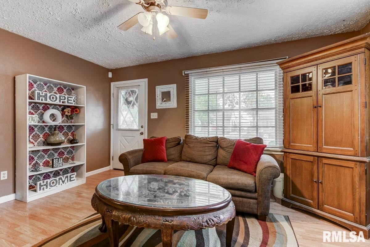 2216 Montgomery Lane Springfield, IL 62703 - Photo 20 of 31 Gallery Image 20