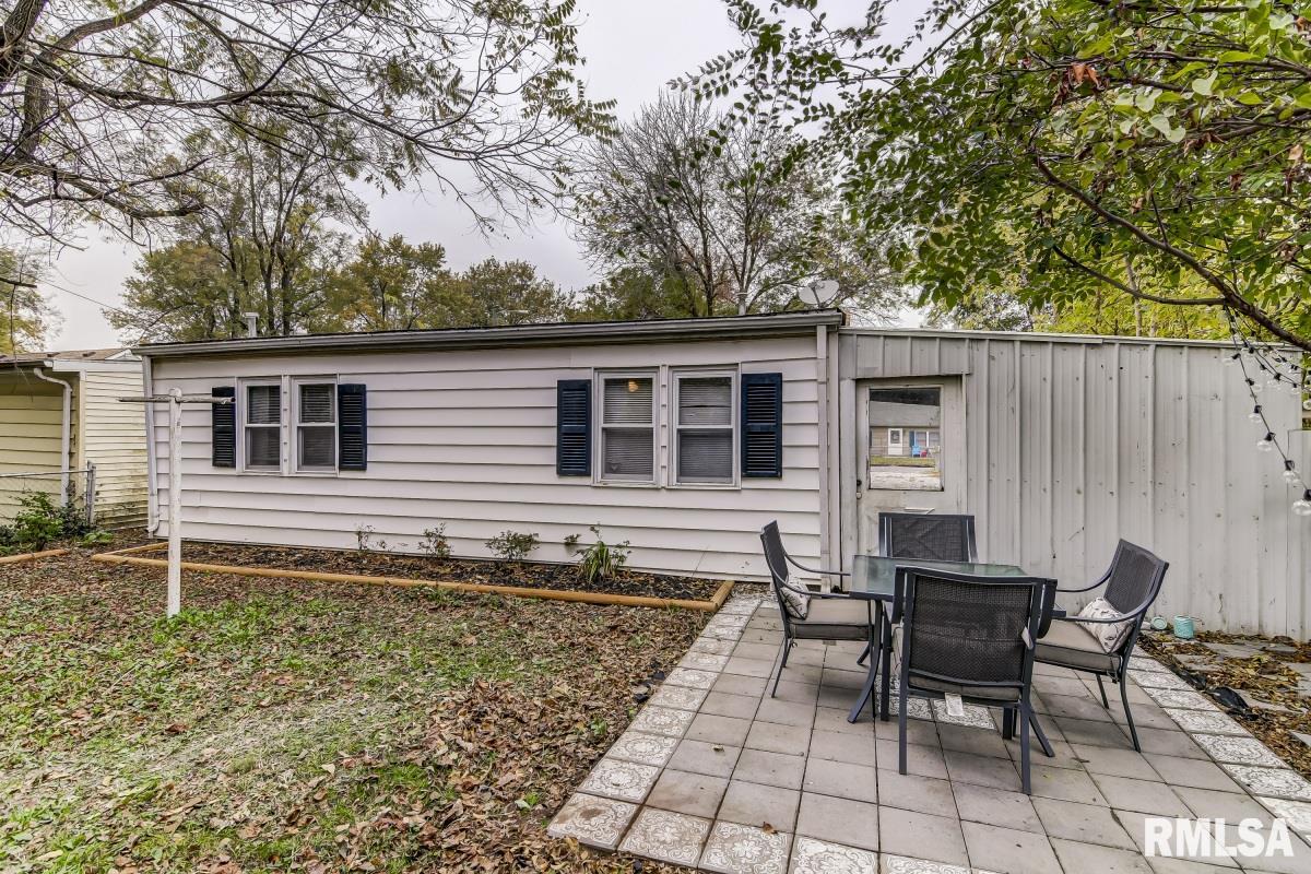 2216 Montgomery Lane Springfield, IL 62703 - Photo 29 of 31 Gallery Image 29