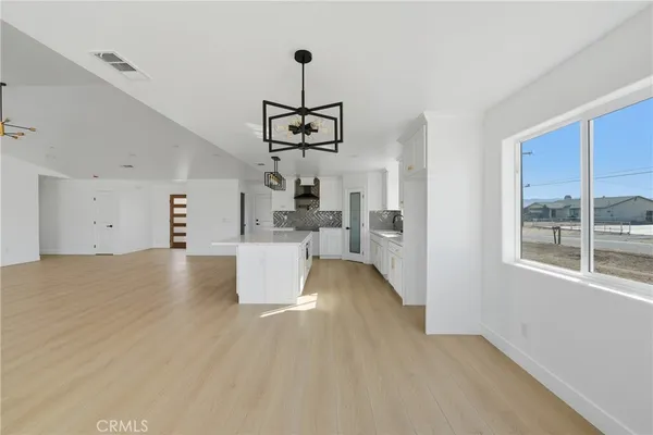 $649,000 | 11412 Calcite Avenue, Hesperia, CA 92345
