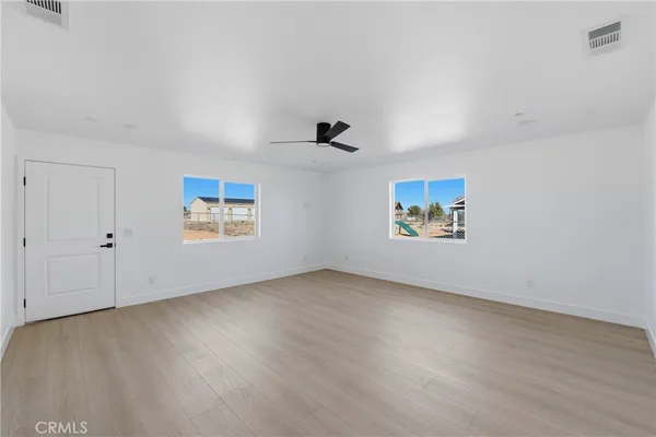 $649,000 | 11412 Calcite Avenue, Hesperia, CA 92345