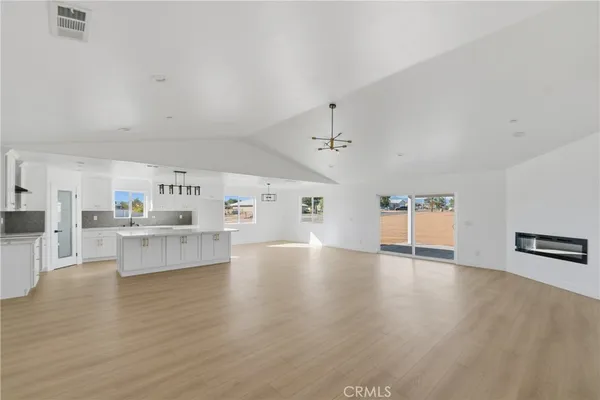 $649,000 | 11412 Calcite Avenue, Hesperia, CA 92345