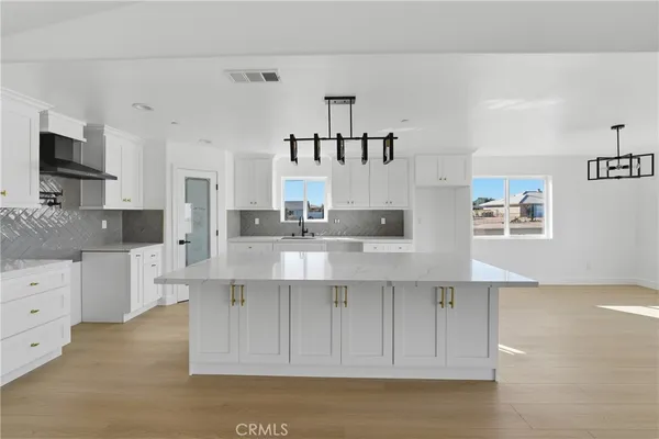 $649,000 | 11412 Calcite Avenue, Hesperia, CA 92345