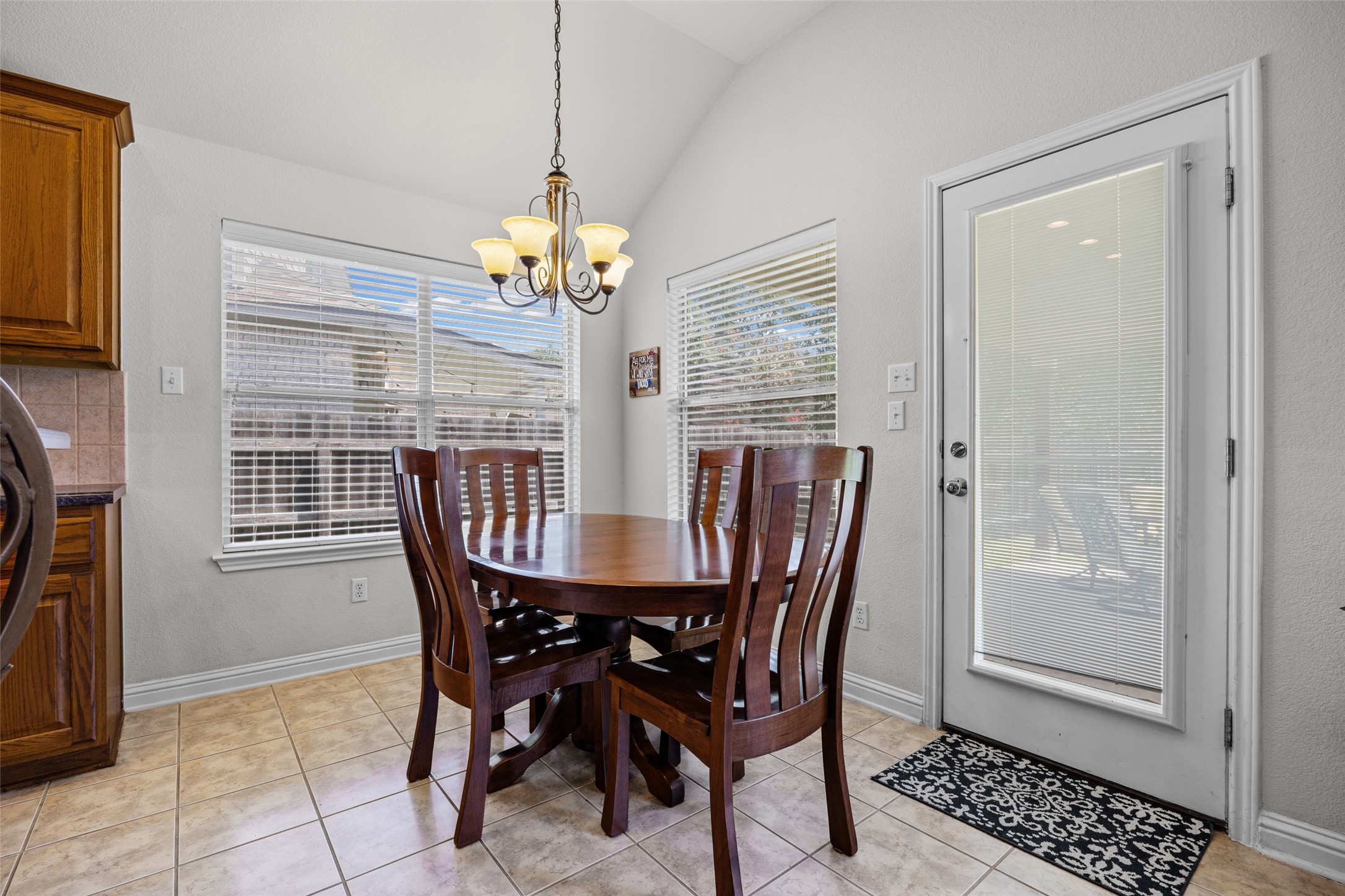 10125 Anahuac Trail Austin, TX 78747 - Photo 8 of 24