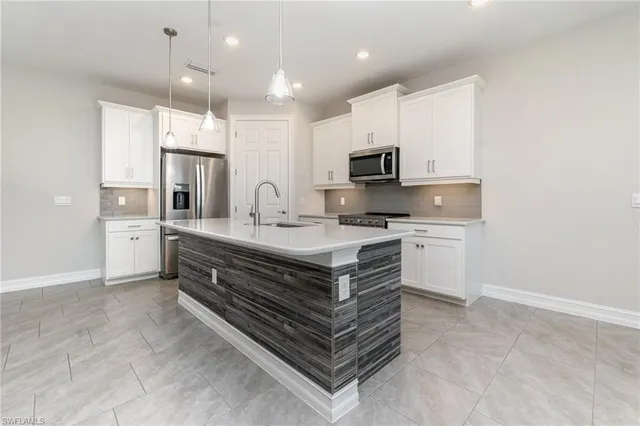 $778,000 | 18420 Royal Hammock Boulevard, Naples, FL 34114