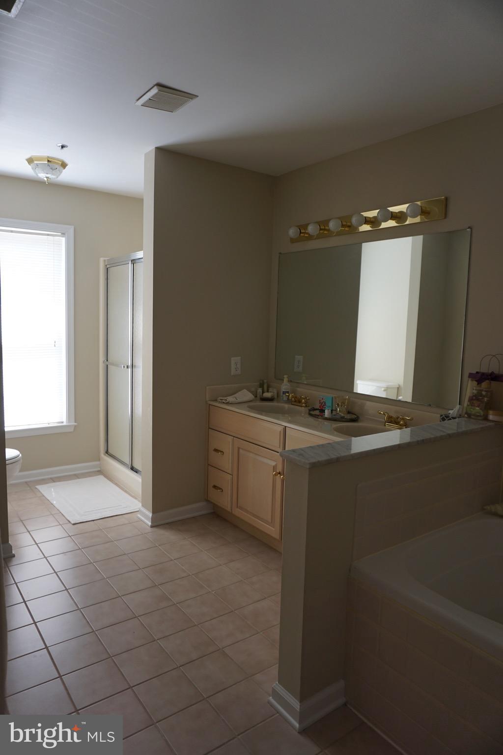 205 Seneca Way, Unit B Havre de Grace, MD 21078 - Photo 19 of 23 Bath (Master)