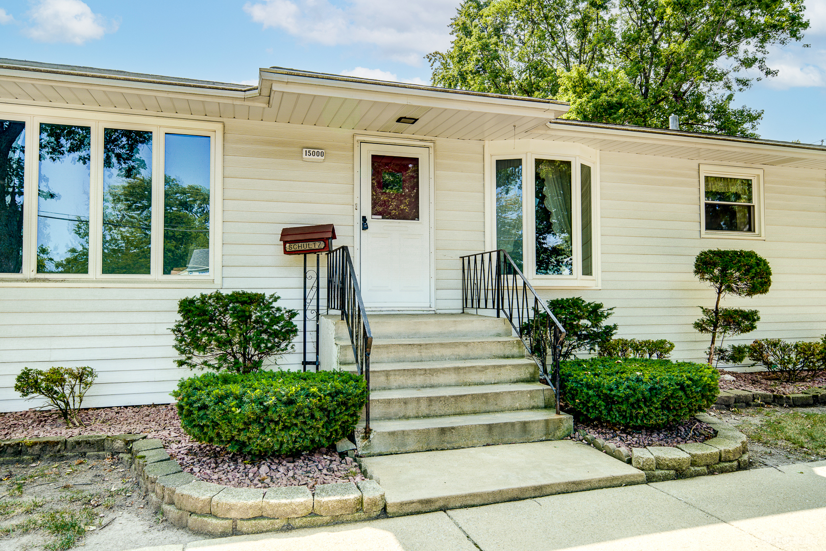 15000 Ridgeway Avenue Midlothian, IL 60445 - Photo 2 of 42 Gallery Image 2