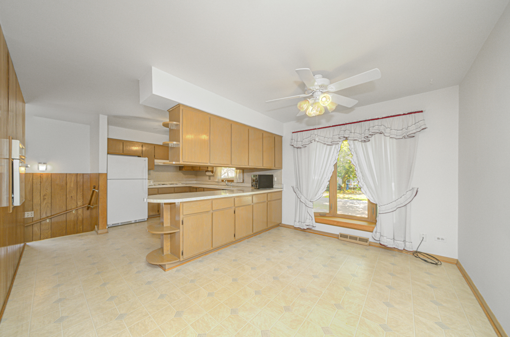 15000 Ridgeway Avenue Midlothian, IL 60445 - Photo 4 of 42 Gallery Image 4