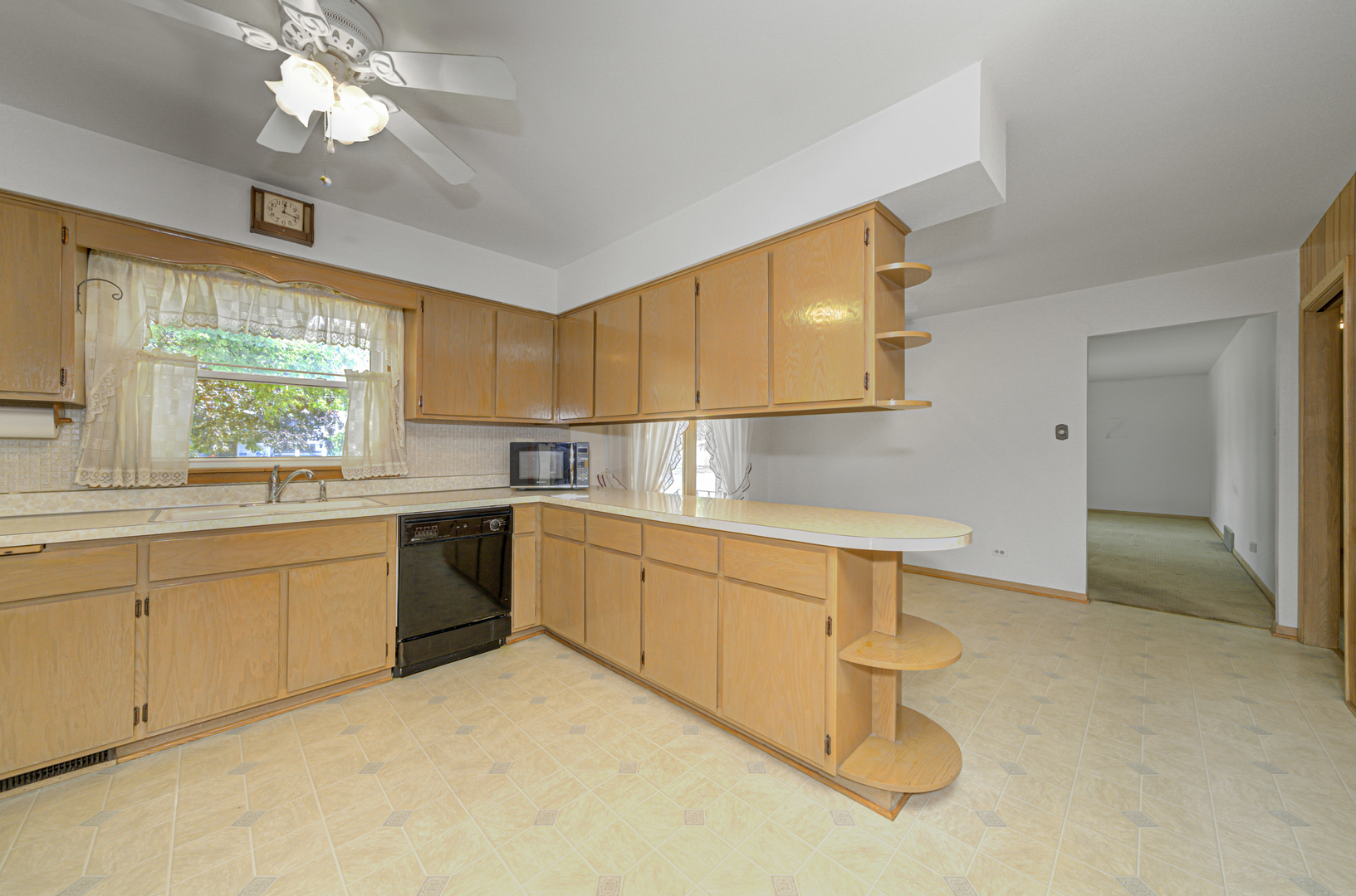 15000 Ridgeway Avenue Midlothian, IL 60445 - Photo 5 of 42 Gallery Image 5