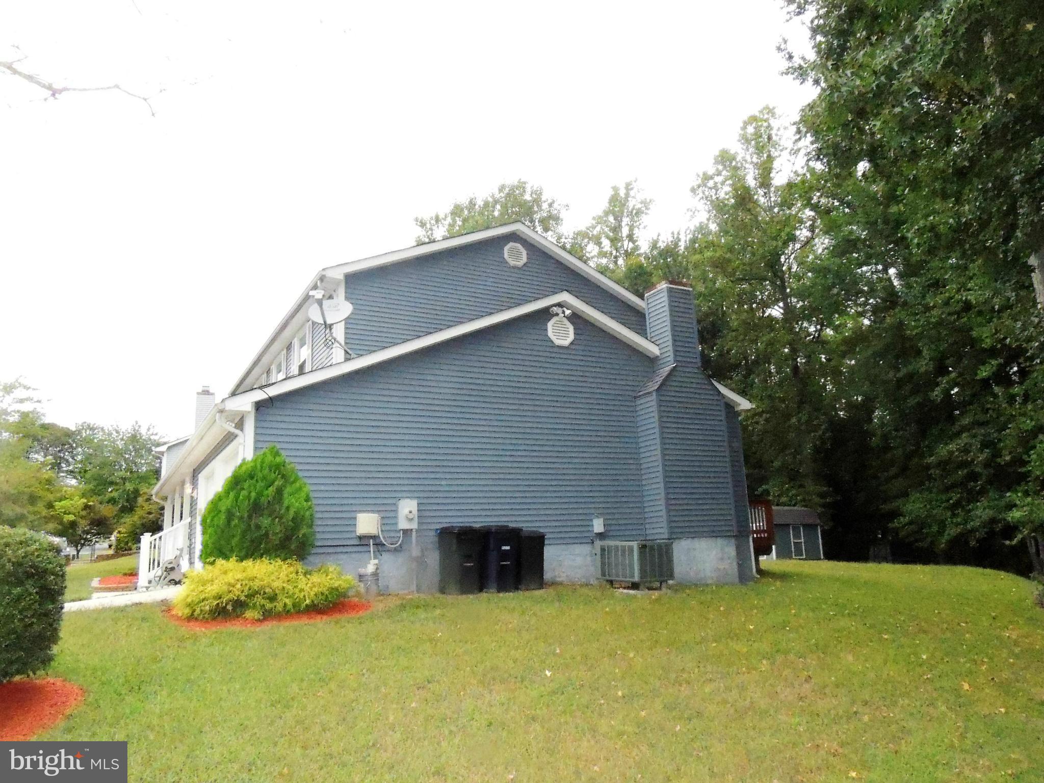 7706 Foxhall Road Clinton, MD 20735 - Photo 16 of 17 Exterior (Rear)
