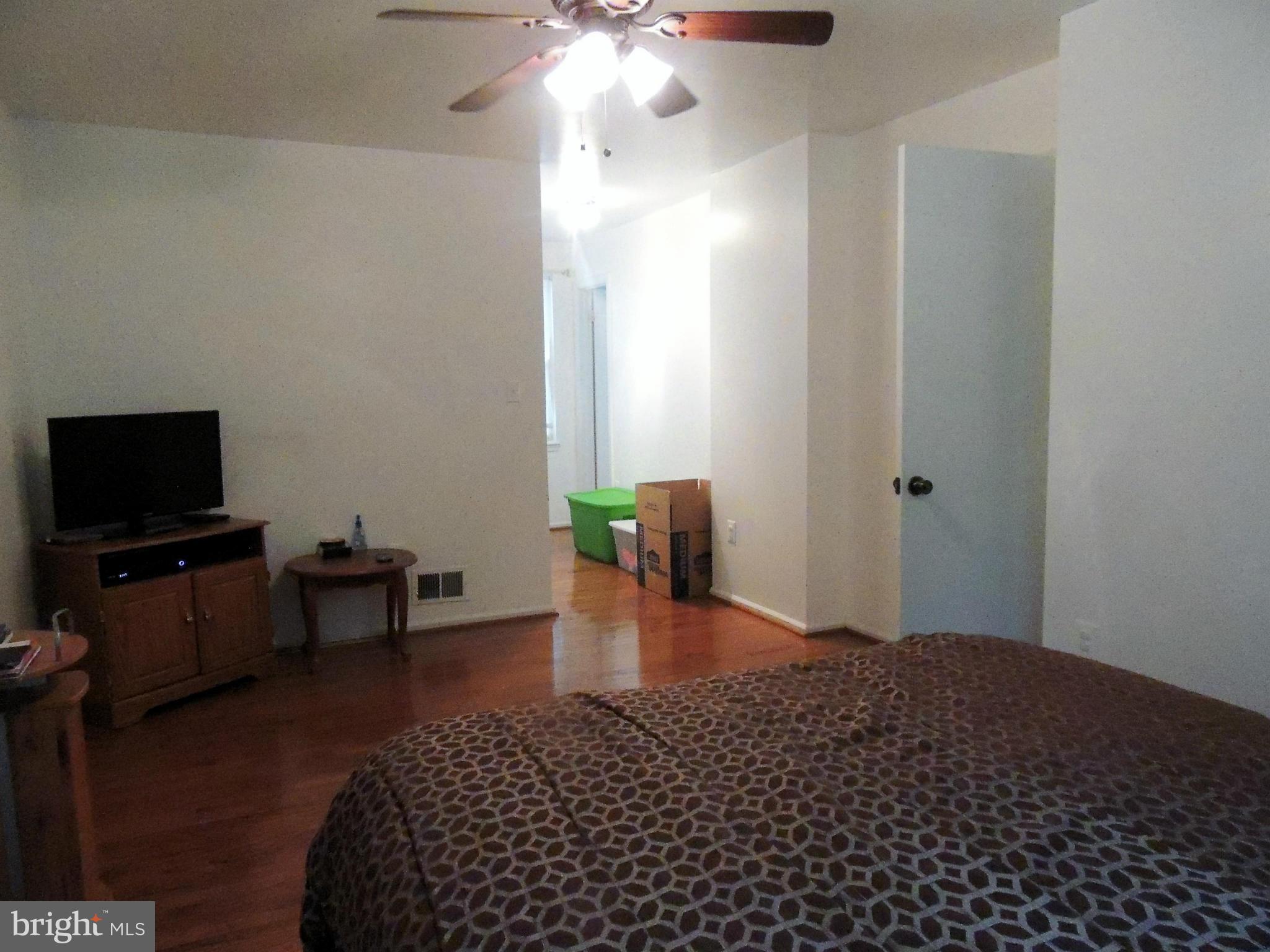 7706 Foxhall Road Clinton, MD 20735 - Photo 10 of 17 Bedroom (Master)