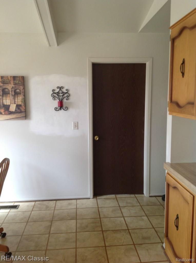 6862 Longwood Road Canton, MI 48187 - Photo 19 of 60 18.jpg